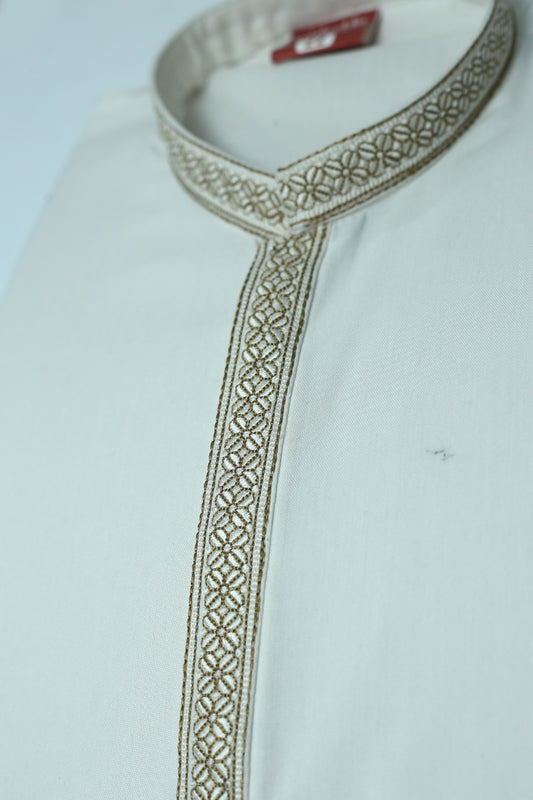 Boski Embroidered Kurta Pajama