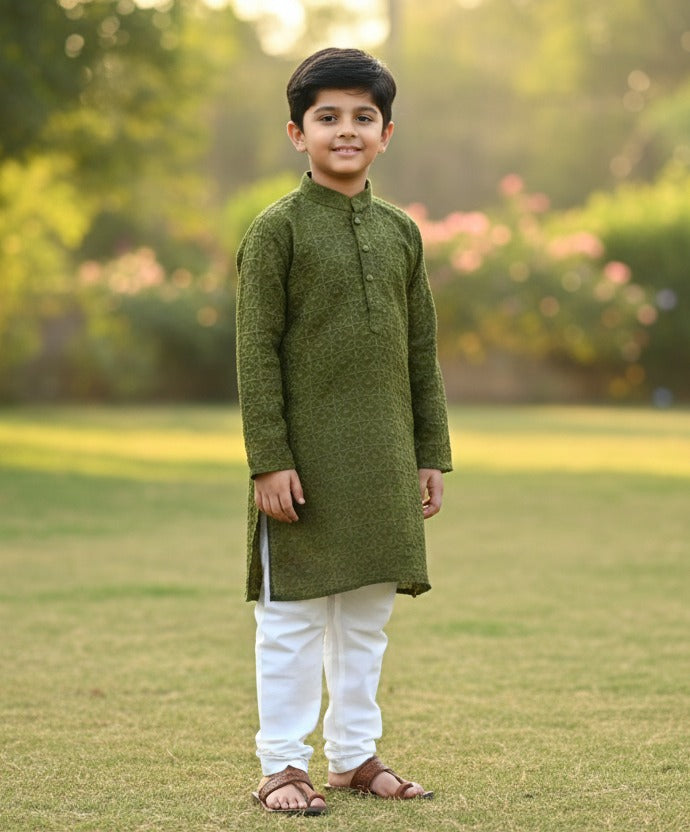 Chikankary Embroidered Kurta Pajama